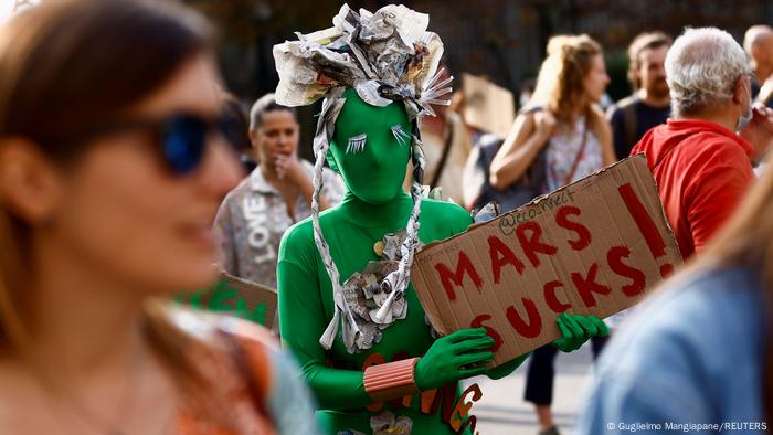 Italien Mailand Protest Klimakrise Global march for climate justice