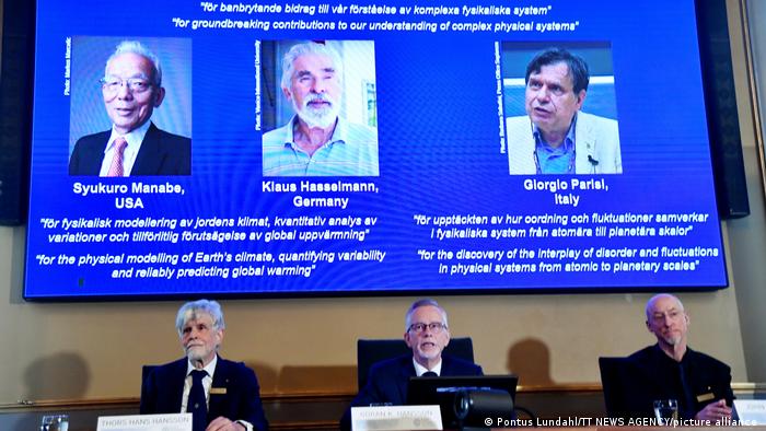 Лауреаты Нобелевской премии по физике 2021 года Сюкуро Манабэ, Клаус Хассельман и Джорджо Паризи