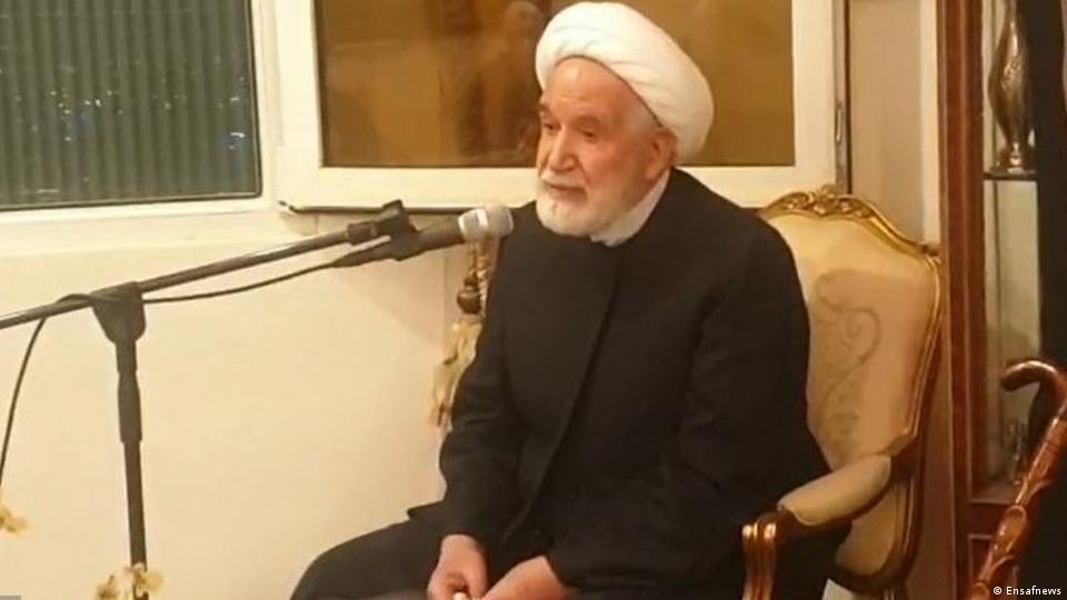 مهدی کروبی، از رهبران اعتراضات سراسری ۱۳۸۸ موسوم به "جنبش سبز"