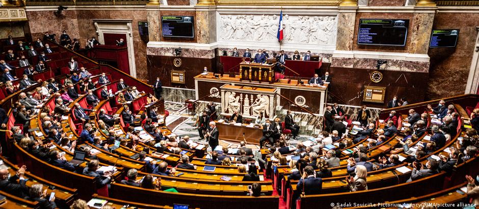 Durante os debates sobre o projeto, deputados relataram que receberam ameaças de grupos negacionistas