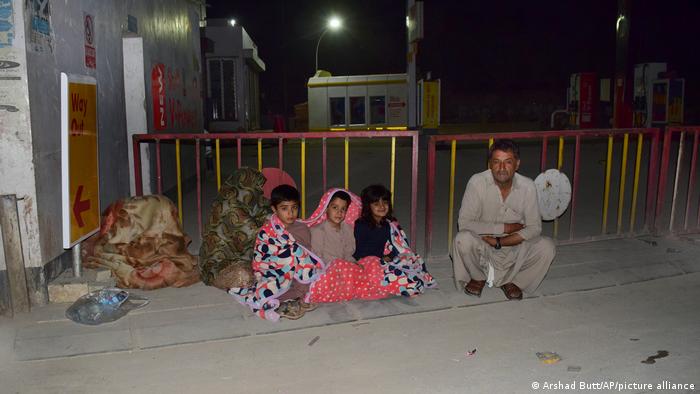 Pakistan, Quetta | Anwohner haben wegen eines Erdbebens ihre Häuser verlassen