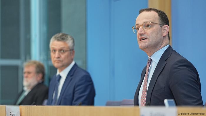 Berlin | Coronavirus - Pressekonferenz mit Gesundheitsminister Spahn Berlin | Coronavirus - Pressekonferenz mit Gesundheitsminister Spahn