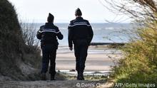 Violencia psicológica contra refugiados: acusaciones contra la policía francesa