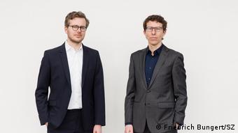 Frederik Obermaier und Bastian Obermayer | Kommentarbild
