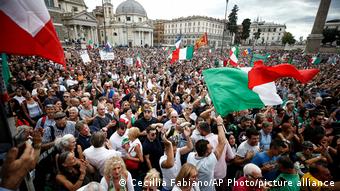 Μαζική διαδήλωση στη Ρώμη