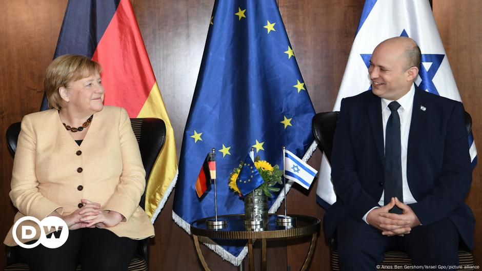 Angela Merkel bekräftigt bei ihrer Abschiedstournee ihre Unterstützung für Israel  Welt  DW