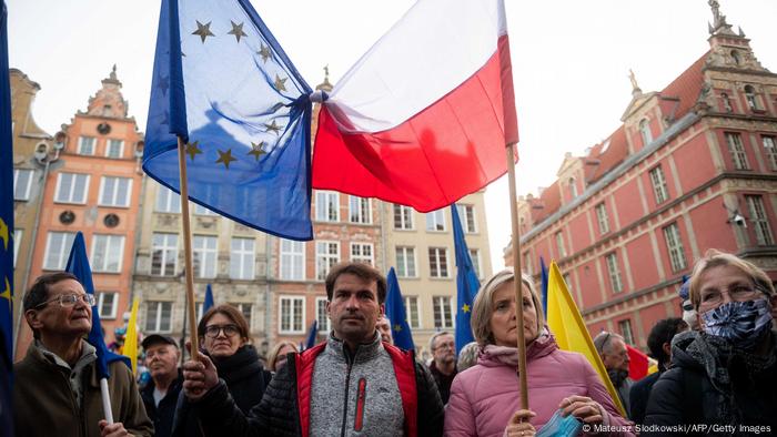 Poles demonstrate in defense of EU membership in Gdansk