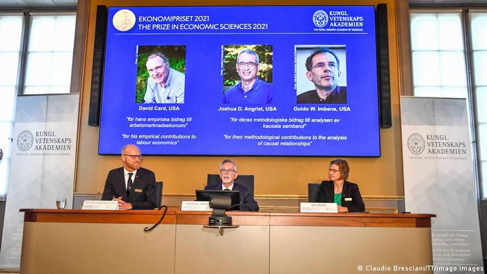 Premio Nobel de Economía para David Card, Joshua D. Angrist y Guido W. Imbens. (11.10.2021).