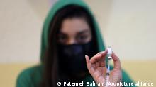 TEHRAN, IRAN - OCTOBER 08: Students aged between 12-18 arrive to receive coronavirus (Covid-19) vaccine in Tehran, Iran on October 08, 2021. Fatemeh Bahrami / Anadolu Agency