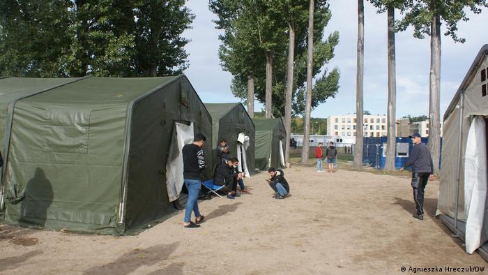 Палатки в лагере для беженцев в Бранденбурге