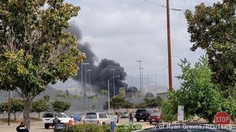 USA Rauchentwicklung nach Flugzeugabsturz in Santee, Kalifornien