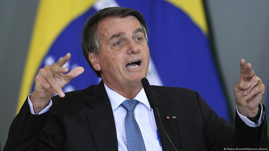 Brezilya Devlet Başkanı sağ popülist Jair Bolsonaro'nun 2020 yılında korona ile ilgili 900 kezden fazla yanlış veya yanıltıcı ifadeler kullandığı tespit edildi.