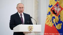  Russia Putin State Duma 6670644 12.10.2021 Russian President Vladimir Putin speaks during a meeting with deputies of the State Duma, the lower house of the Russian parliament, of the eighth convocation in Moscow, Russia. Ramil Sitdikov / Sputnik Moscow Russia PUBLICATIONxINxGERxSUIxAUTxONLY Copyright: xRamilxSitdikovx