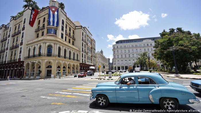 Foto de una calle en Cuba