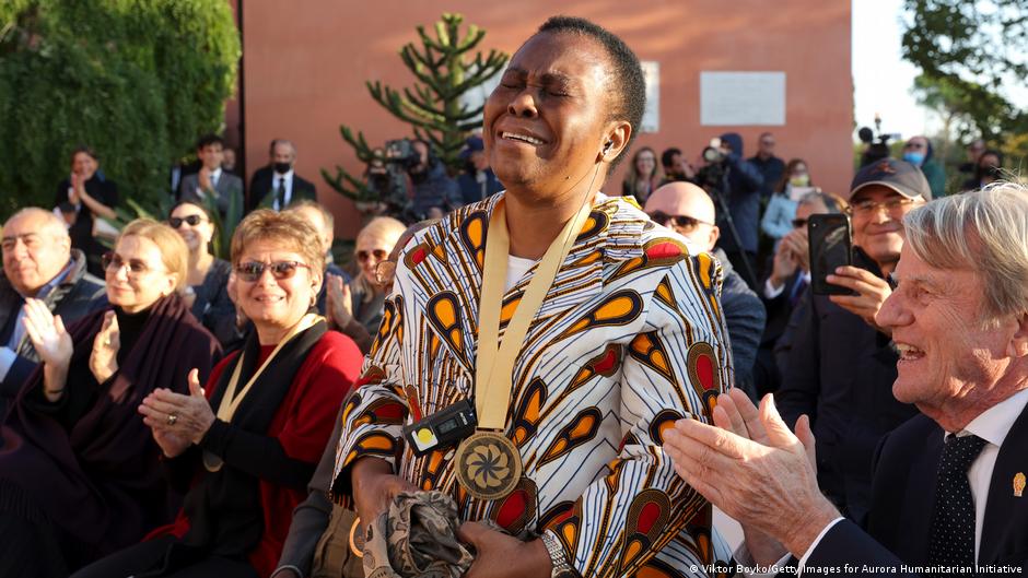 Tears of joy: Julienne Lusenge awarded humanitarian prize | Africa | DW - Vimarsana News