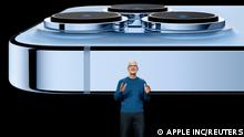 USA Cupertino | iPhone 13 Pro | Apple CEO Tim Cook 