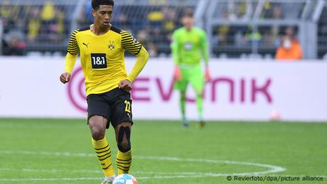 <div>Borussia Dortmund's Jude Bellingham: How to make the complete midfielder</div>