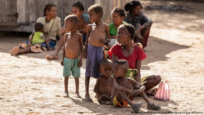 Недохранени деца в Мадагаскар