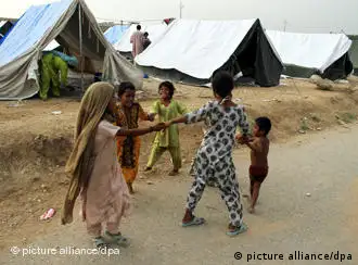 巴基斯坦南部洪水灾情进一步加剧，大批居民失去房屋