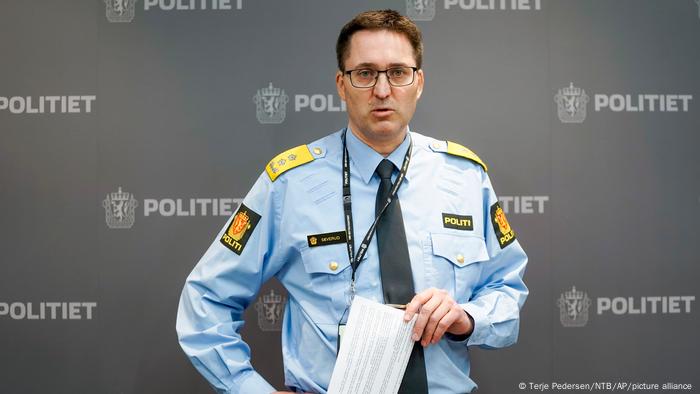 Norwegen Tonsberg | Attacke mit Pfeil und Bogen | Ole Bredrup Saeverud Norwegen Tonsberg | Attacke mit Pfeil und Bogen | Ole Bredrup Saeverud