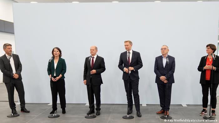 Čelnici triju stranaka na konferenciji za novinare u Berlinu