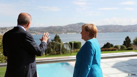Cumhurbaşkanı Recep Tayyip Erdoğan Almanya'nın eski Şansölyesi Angela Merkel ile Huber Köşkünde. 16.10.2021 Shadow Diplomats