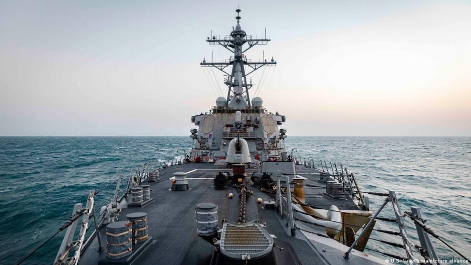 過去一年，美國軍艦曾多次穿越台灣海峽。