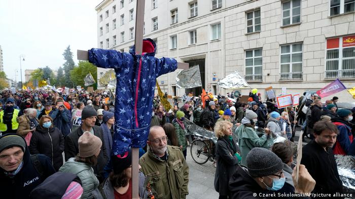 Протести проти видворення мігрантів у Варшаві 17 жовтня 2021 року