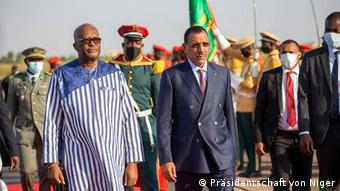 Les présidents Roch Marc Christian Kaboré du Burkina Faso et Mohamed Bazoum du Niger