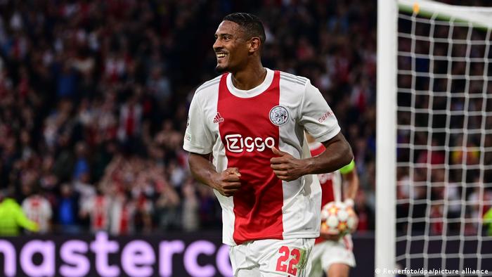 Champions League: Sebastien Haller back to his prolific best with Ajax |  Sports | German football and major international sports news | DW |  18.10.2021
