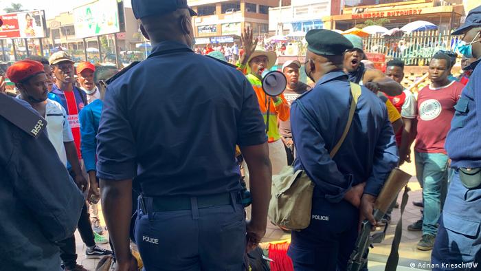 Polícia marca presença nas manifestação em eSwatini
