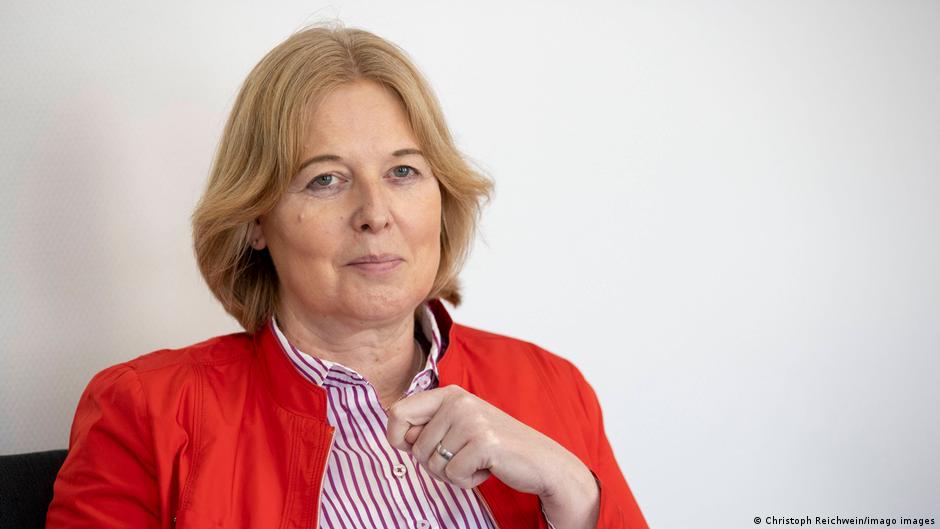 German Bundestag President appointment puts spotlight on gender inequality | Germany | News and in-depth reporting from Berlin and beyond | DW - Vimarsana News