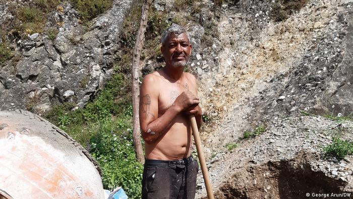 Valea lui Coman | Reportaj despre minoritatea romă| meșter cărămidar
