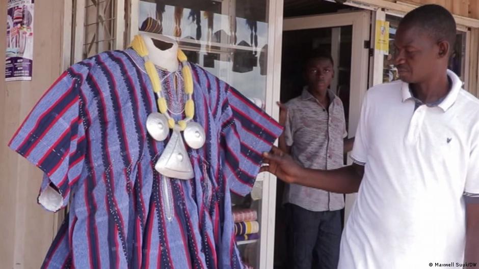 Ghana's thriving smock industry DW 10/21/2021