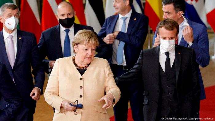Brüssel Merkel und Macron bei Gipfel der EU-Staats- und Regierungschefs
