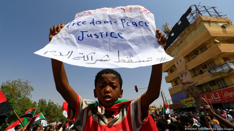 Coups, cash and political complexity: What next for Sudan? | Middle East | News and analysis of events in the Arab world | DW - Vimarsana News