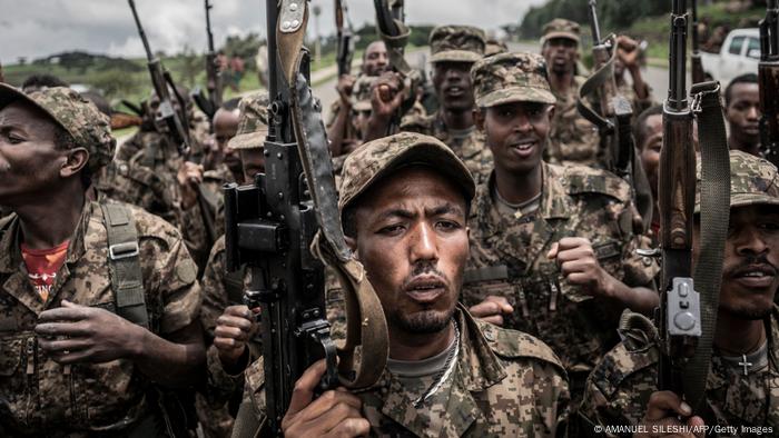 Äthiopien Soldaten der äthiopischen Nationalen Verteidigungskräfte (ENDF) Äthiopien Soldaten der äthiopischen Nationalen Verteidigungskräfte (ENDF)