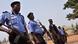 Entre los fallecidos hay dos agentes de la fuerza móvil de la Policía de Nigeria. Entre los fallecidos hay dos agentes de la fuerza móvil de la Policía de Nigeria.
