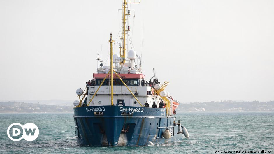 Behörden setzen "Sea-Watch 3" in Süditalien fest