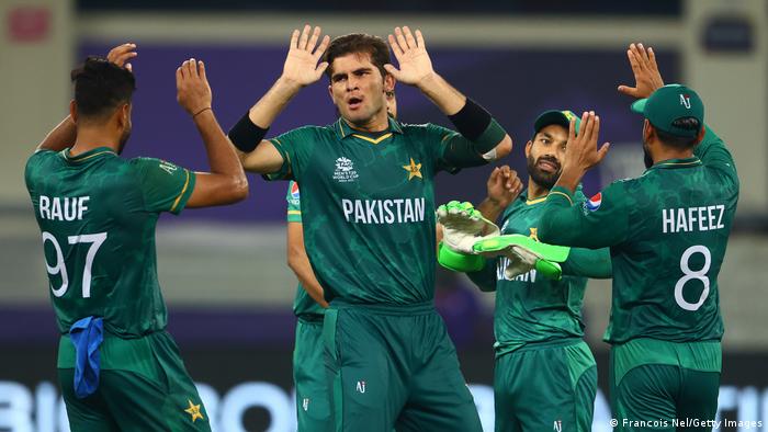 Why cricket in Pakistan is infused with religion and nationalism | Asia |  An in-depth look at news from across the continent | DW | 29.10.2021