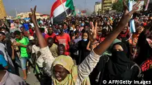 السودان في مواقع التواصل الاجتماعي.. مغردون ضد الانقلاب