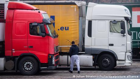 Германия се нуждае от десетки хиляди шофьори на товарни камиони