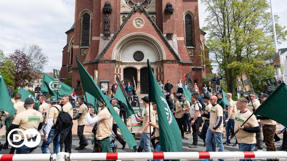 Third Way, eine weitere Neonazi-Partei in Deutschland  Deutschland heute  DW