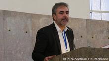 PEN-Präsident Deniz Yücel in Frankfurter Paulskirche.
Tagung des deutschen PEN-Zentrums 2021.
Deniz Yüzel, neuer PEN-Präsident (gewählt am 26.10.2021)
Datum: 27.10.21
Ort: Frankfurt/Main
Foto: PEN-Zentrum Deutschland