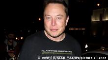 SEPTEMBER 24th 2021: Tesla CEO Elon Musk and his girlfriend, singer Claire Elise Boucher aka Grimes, have semi-separated. - File Photo by: zz/Wil R/STAR MAX/IPx 2020 9/25/20 Elon Musk is seen on September 25, 2020 in Los Angeles, California.