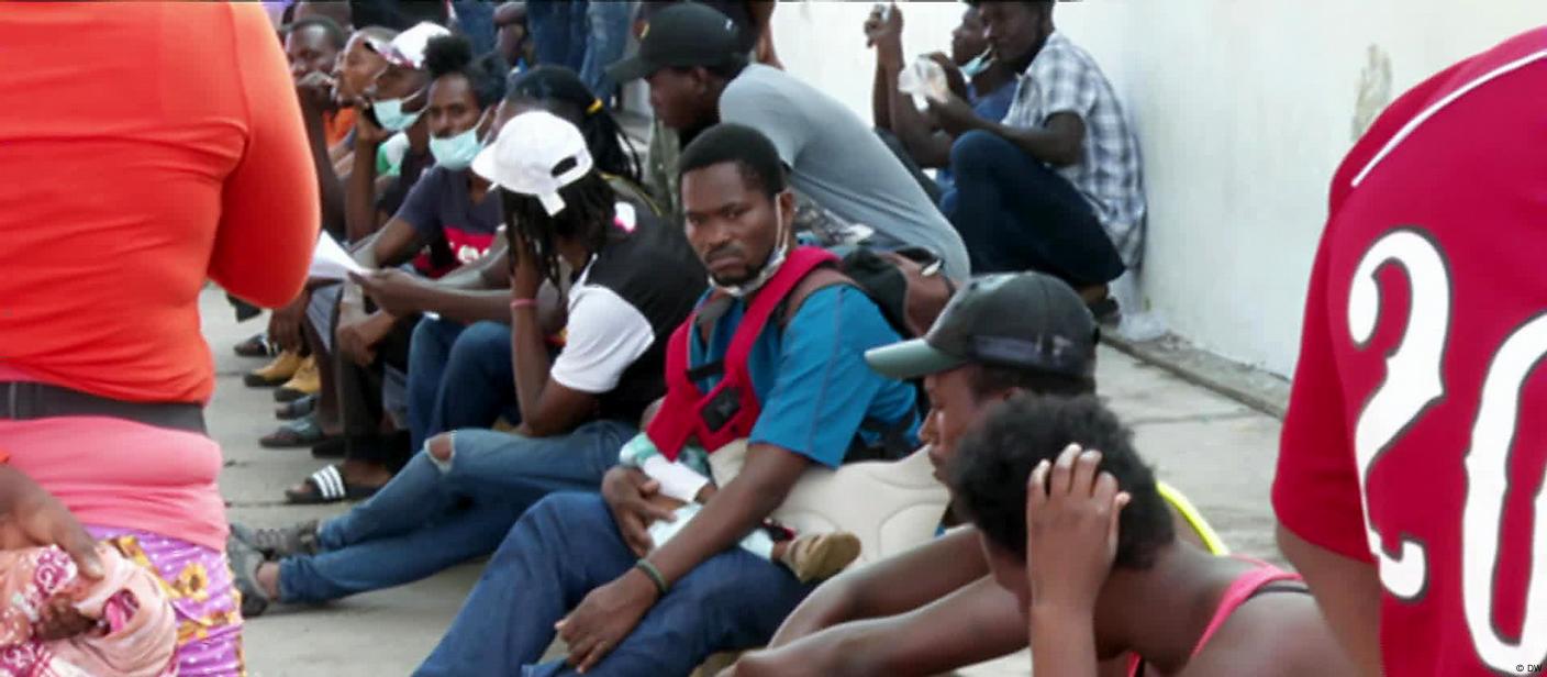 Caravana migrante reanuda camino rumbo a la Ciudad de M xico DW