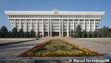 Oktober 2021 Kirgistan | Das Parlamentsgebäude in Kirgistans Hauptstadt Bischkek. der kirgisischen Hauptstadt Bischkek. 