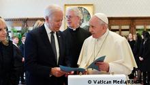 Pope Francis meets U.S. President Joe Biden and first lady Jill Biden at the Vatican, October 29, 2021. Vatican Media/­Handout via REUTERS ATTENTION EDITORS - THIS IMAGE WAS PROVIDED BY A THIRD PARTY.