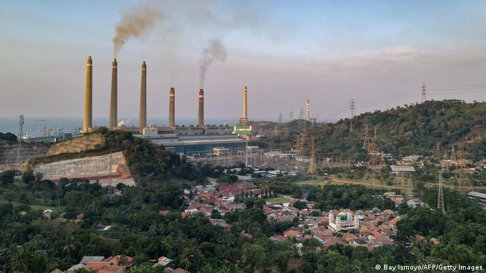 Central de procesamiento de carbón en Indonesia.