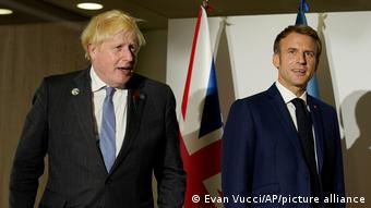 Μπόρις Τζόνσον, Εμανουέλ Μακρόν